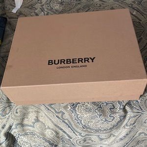 Burberry empty box